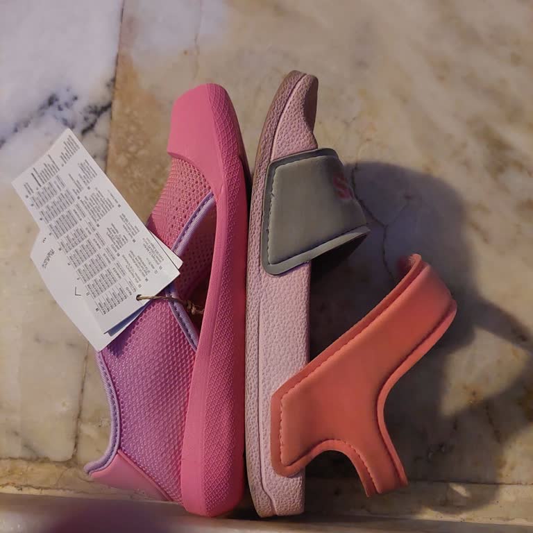 adidas Ayakkabı Kalıbı Aşırı Küçük