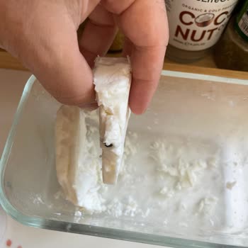 Kara Sinekli Lezzine Keçi Peyniri