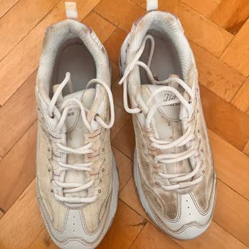 Skechers D'LİTES 3 Ay İçinde YIRTILMA-RENK Bozulması