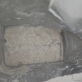 BİM Dost Süt Ün Son Kullanma Tarihine 2 Ay Olmasına Rağmen Bayat