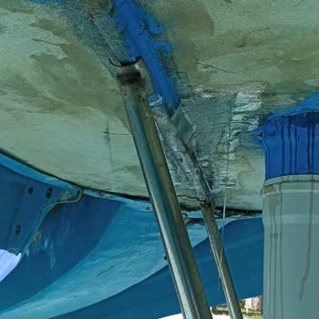 Aqua Atlantis Kirli Ve Yosunlu Havuzlar, Kupkuru Kaydıraklar Ve Paslı Demirler