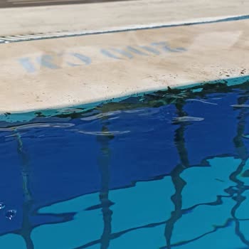 Aqua Atlantis Kirli Ve Yosunlu Havuzlar, Kupkuru Kaydıraklar Ve Paslı Demirler