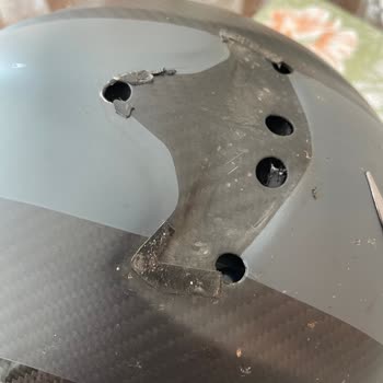 Motomax Scorpion EXO R1 Carbon Kaskta Kalitesiz İşçilik Ve Sürekli Sorunlar