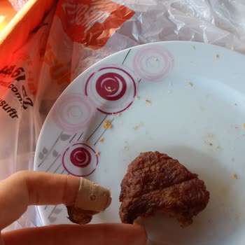 Köfteci Yusuf Ta Köftenin İçin De Kıl