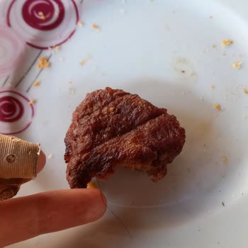 Köfteci Yusuf Ta Köftenin İçin De Kıl