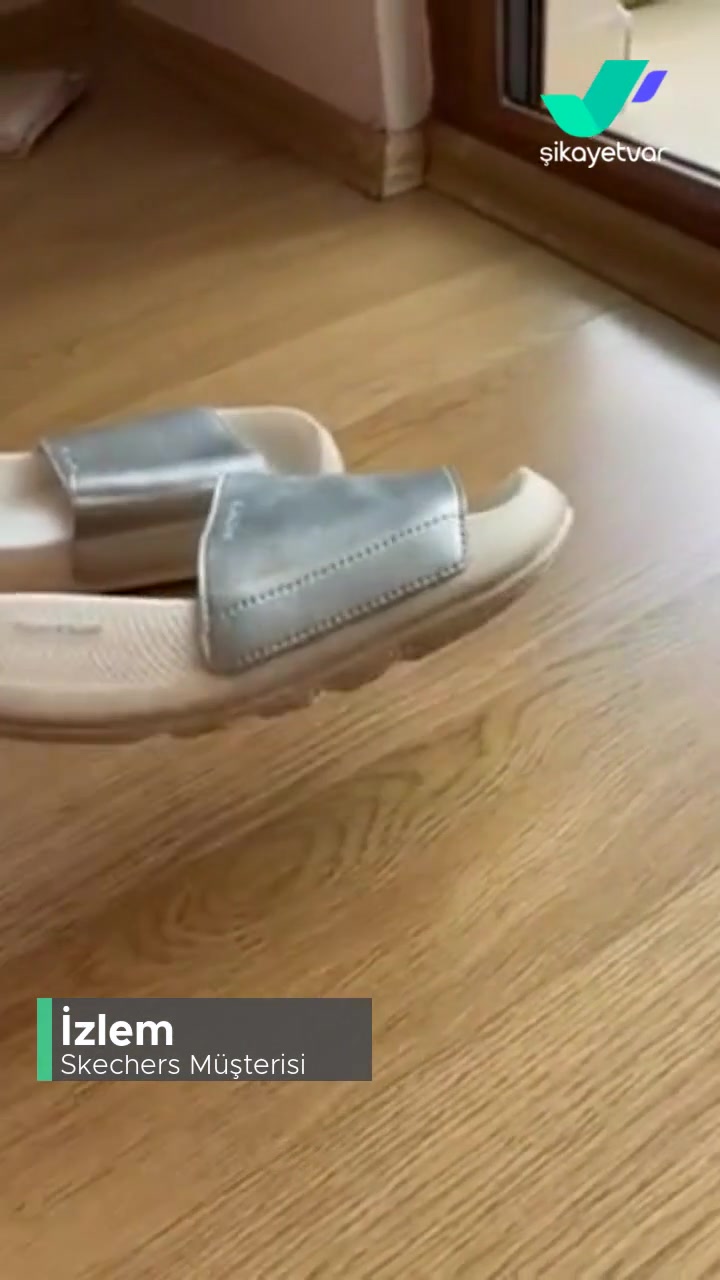 Skechers Terliğim Yüksek Isıya Maruz Kaldığı İçin Yamuldu! videonun kapak resmi