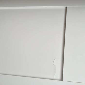 IKEA'dan Gelen Ezilmiş Dolap Kapakları