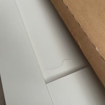 IKEA'dan Gelen Ezilmiş Dolap Kapakları