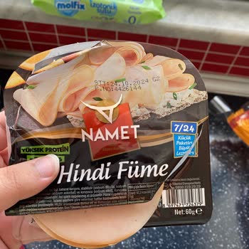 Namet Hindi Füme'nin İçinden Böcek Çıktı