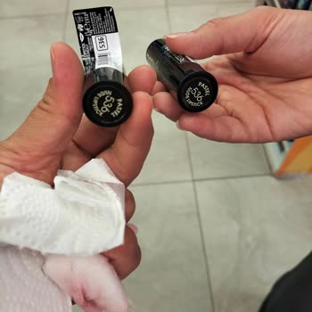 Pastel Kozmetik Ruj Ton Farklılığı Mağduriyeti