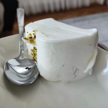 BİM Dondurma Kıl Çıktı