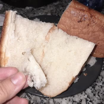 A101'den Aldığım Kanepe Ekmeğinde Poşet Parçası Çıktı