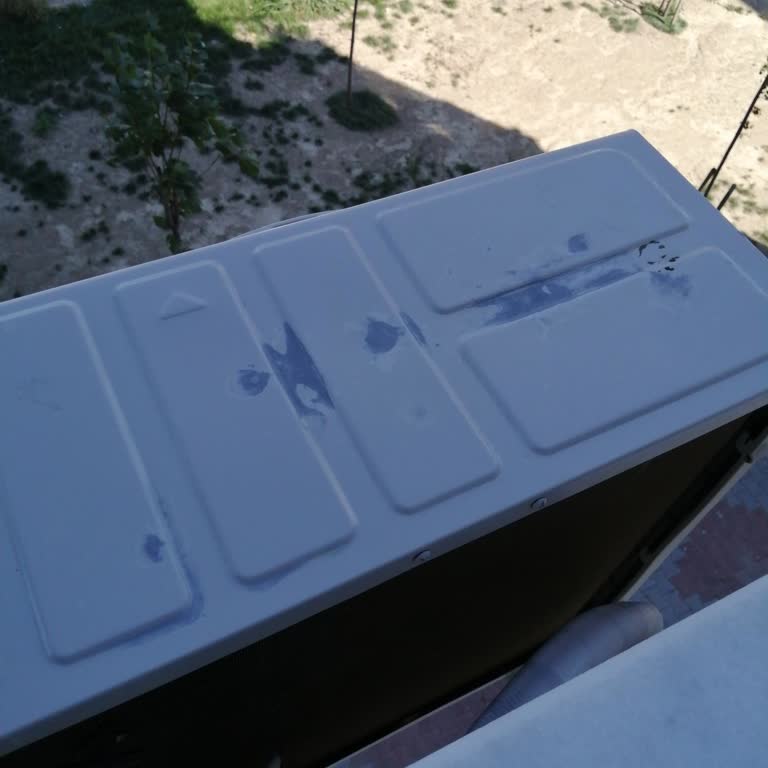 Arçelik Klima Dış Ünitesinde Boya Sorunu