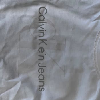 Boyner Calvin Klein T-shirt Baskı Soyulması