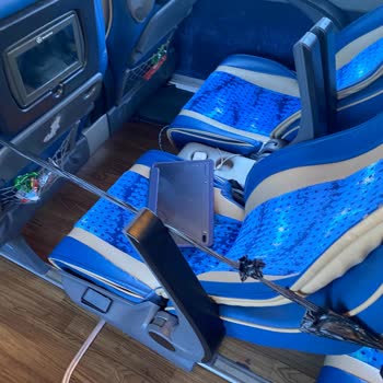 Nilüfer Turizm Kırık Koltuğa Poşet Bağladılar