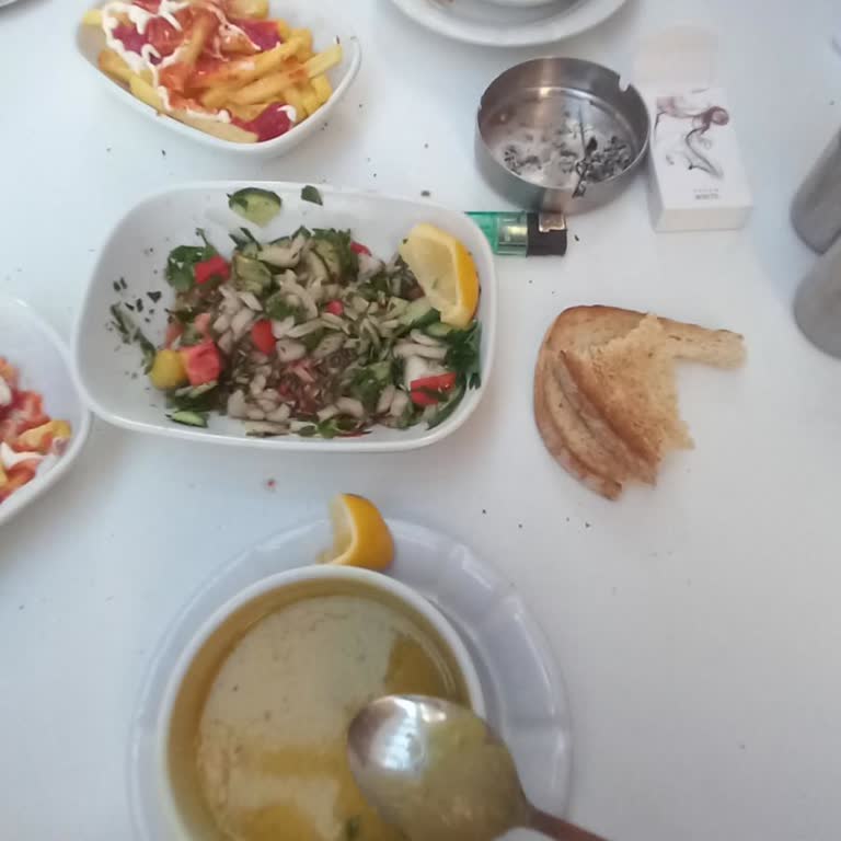 Köfteci Yusuf Çalışanlarının Sunum Vermemesi Sorunu