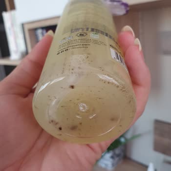 Gratis Bozuk Oje Ve Küflenmiş Sıvı Saç Kremi Gönderimi