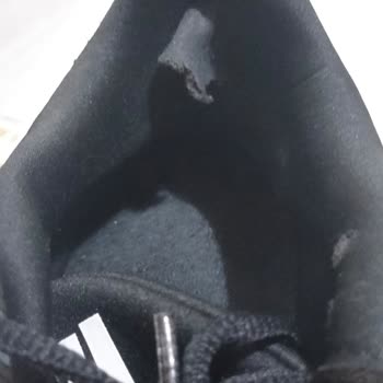 FLO Ayakkabı Mağazasında Yaşanan Ayakkabı Sorunu Ve İade Problemi!