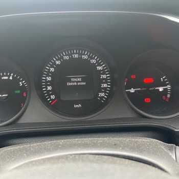 Renault  Tehlikeli Elektrik Arızası