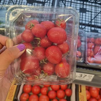 Esenşehir A101'de Sürekli Bayat Sebze Ve Meyve Sorunu