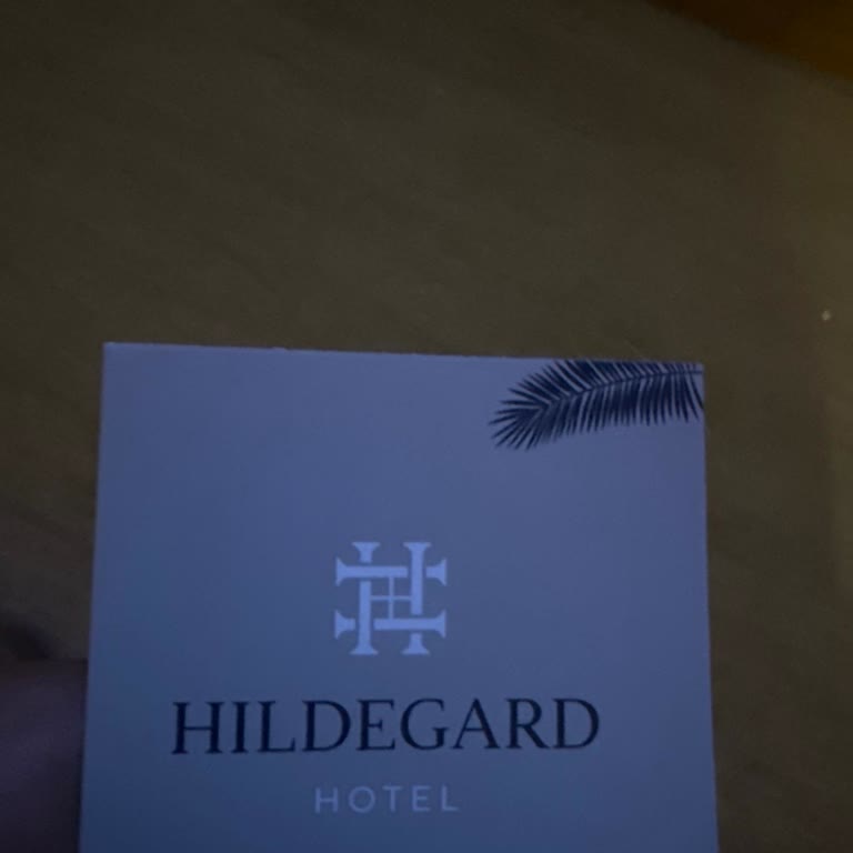 Hildegard Hotel Kesinlikle Diğer Esnaflar Gibi Art Niyetli Bir İşletme!