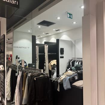 Bershka Prova Odası Kapatılması