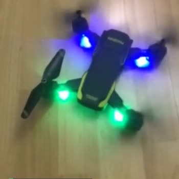 Corby Drones Ağaca Takıldı Motor Arızalandı