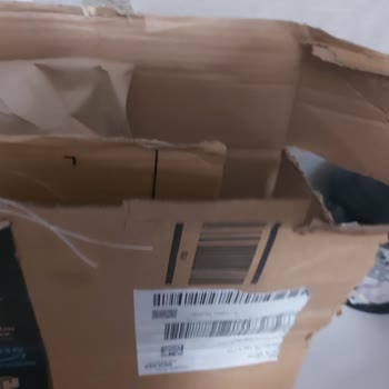 Amazon Bebek Maması Ve Deterjanı Aynı Kutuyla Gönderdi