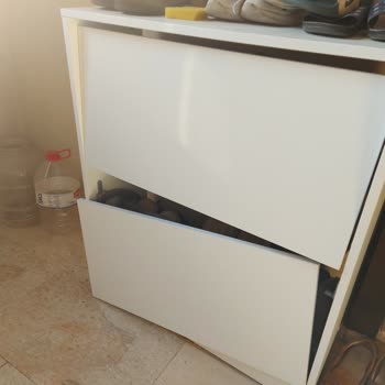 Adore Mobilya Ayakkabılık Dolabının Plastik Aksam Sorunu