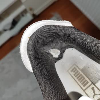 Puma Ayakkabı Yırtığı Oluştu