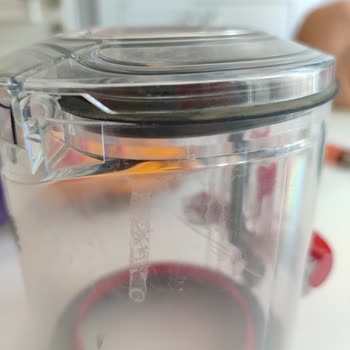 Dyson V12 Serviste Başka Birinin Haznesi Gönderildi