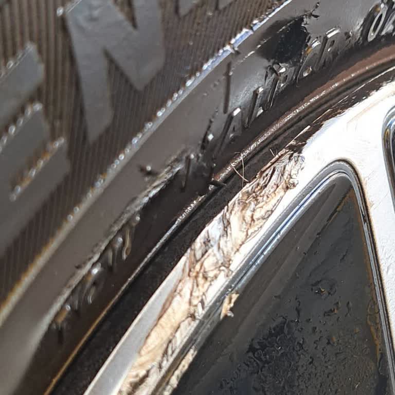 Dacia Renault Mais Yetkili Servis Verdiği Zararı Karşılamıyor