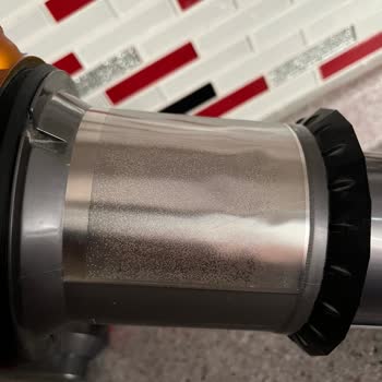 Dyson İç Haznede Ezilme Meydana Geldi