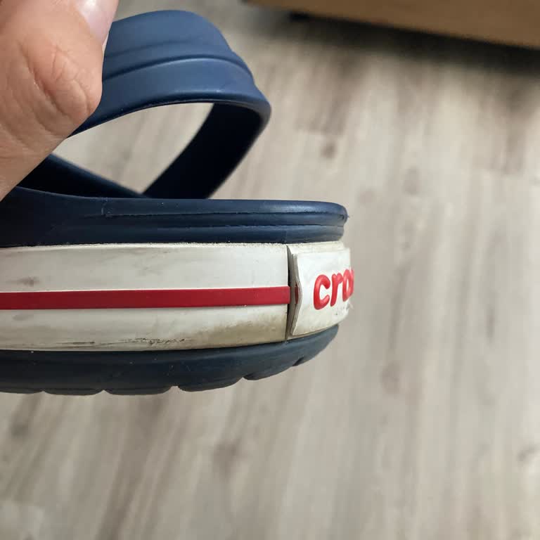 SuperStep'ten Aldığım Crocs Terlikte Açılma Sorunu