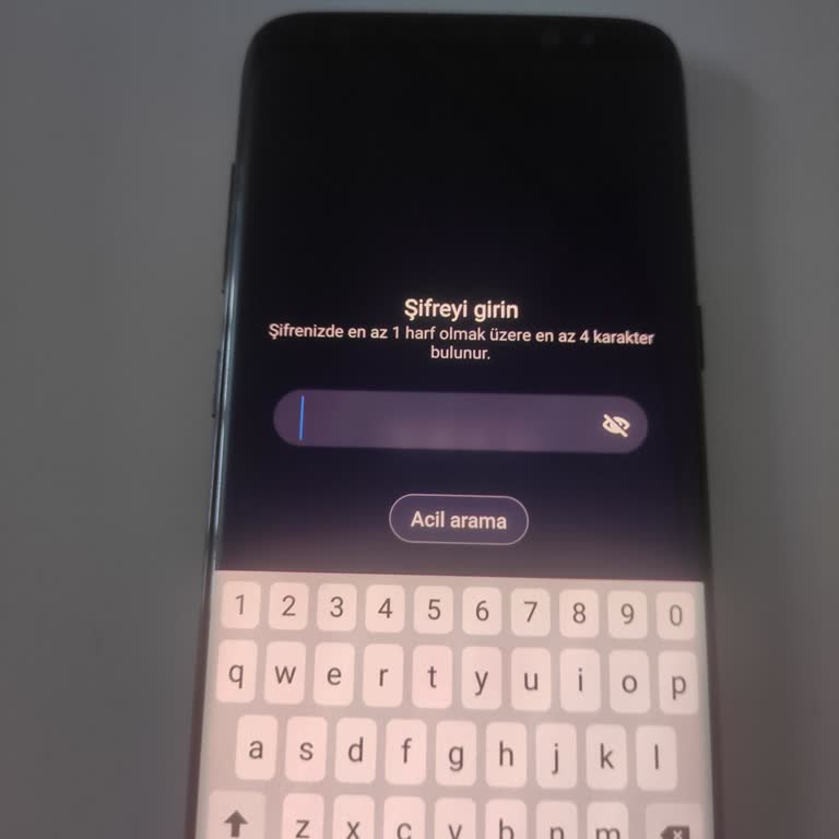 Samsung Telefon Şifresi Kendi Kendine Olması