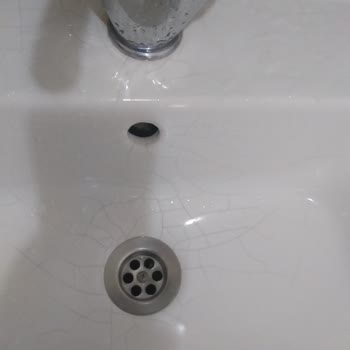 Cerastyle Lavabo Sır Çatlağı