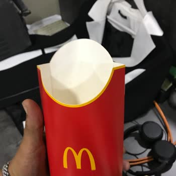 McDonald's Levent Çarşı Şubesi Ciddiyetsizliği