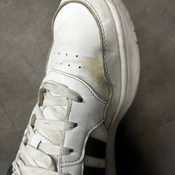 adidas 4 Aylık Ürünümün Değişimini İstiyorum.