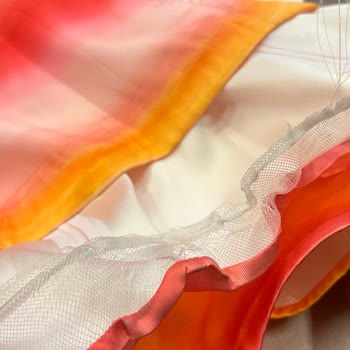 Adil Işık Group Sökük Ve Giyilmiş Gelen Elbise Hayal Kırıklığı