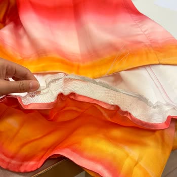 Adil Işık Group Sökük Ve Giyilmiş Gelen Elbise Hayal Kırıklığı