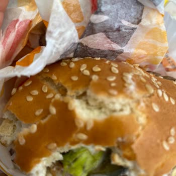 Metrogarden AVM De Bulunan Burger King Kötü Servis