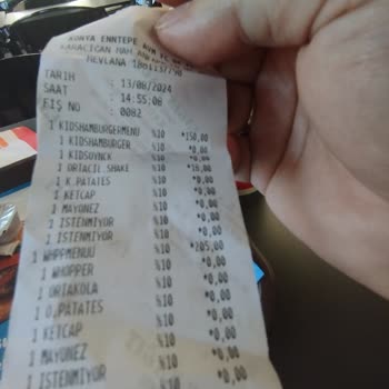 Burger King De Milkshake Görsellerdekinden Çok Farklı Ve Kotu