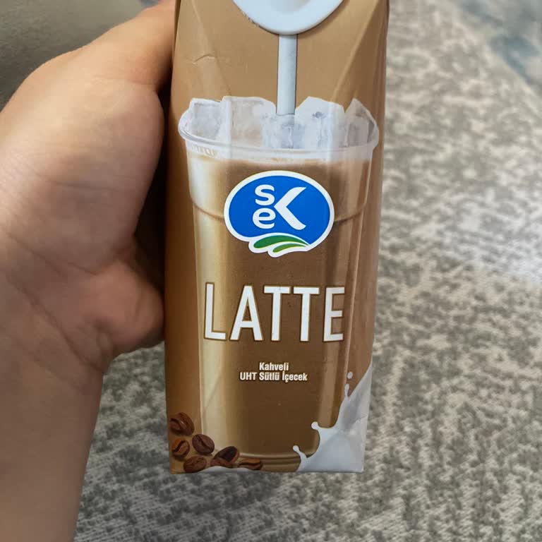 Bozulmuş Sek Latte İle Mide Bulantısı Yaşadım