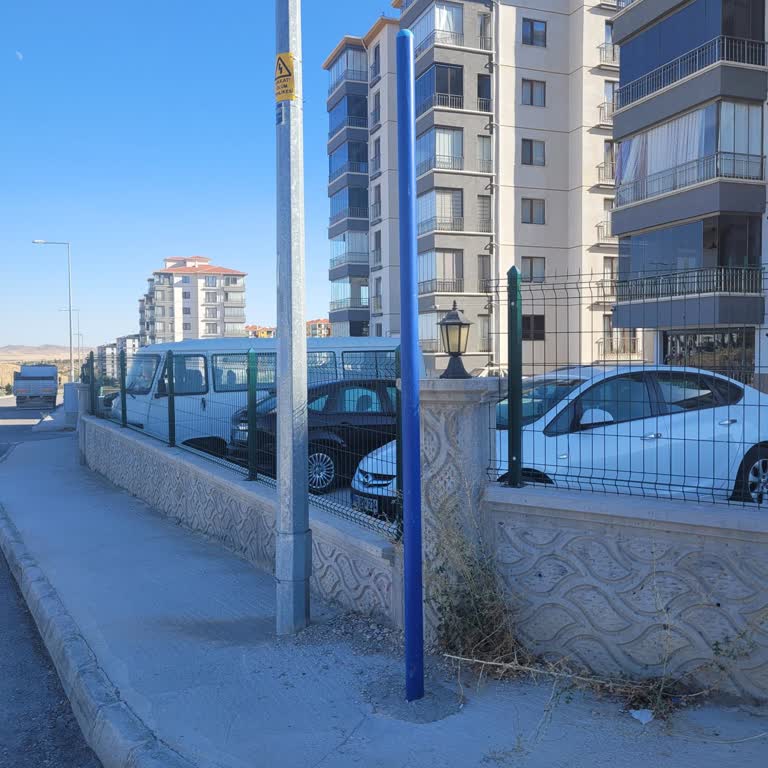 Polatlı Belediyesi Yolları Gösteren Sokak Tabelası