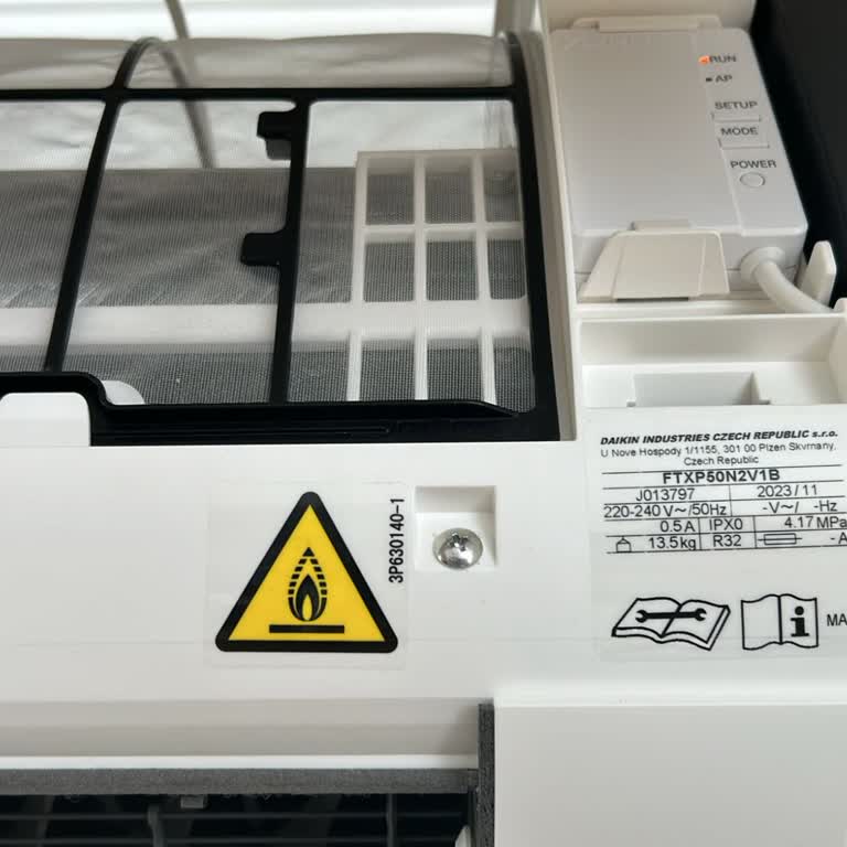 Satış Sonrası Kusurlu Ürün İçin İlgisiz Daikin Ve Teknik Servis
