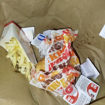Burger King Servis Ve Tazelikte Problem Yaşıyorum