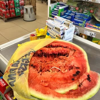 Şok Marketler Bozuk Karpuz Ve Kötü Müşteri Hizmeti Deneyimi