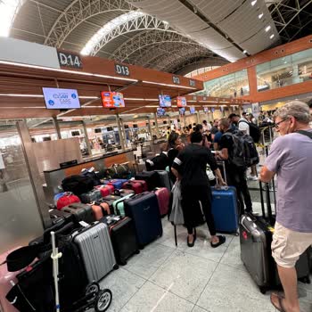 Pegasus Airlines Left Luggage in Istanbul, No Customer Support or Communication