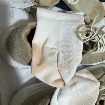 Nautica Ayakkabı Çorap Boyaması Ve Hatalarını Kabul Etmemeleri