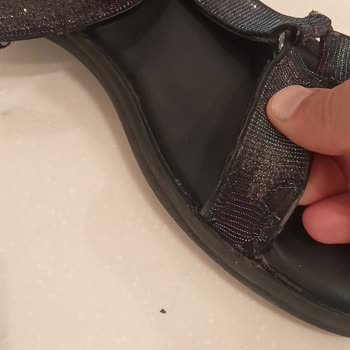 Deichmann Ürünün Arkasında Kesinlikle Durmuyorlar Garantiye Bile Bakmıyorlar